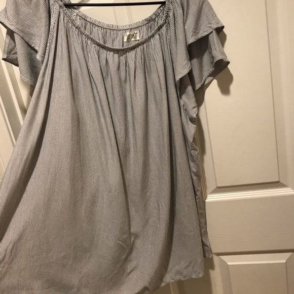 Cute Striped Top - Picture 3 of 5